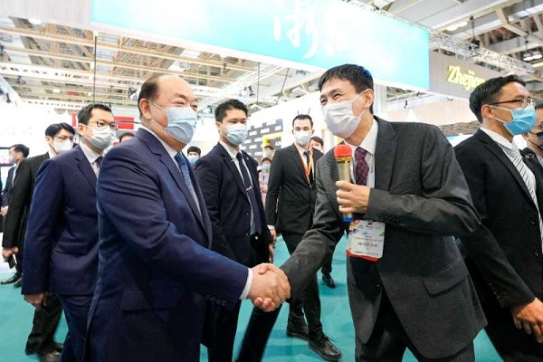 贺特首巡馆(贸促会馆)5.jpg 星辰影院